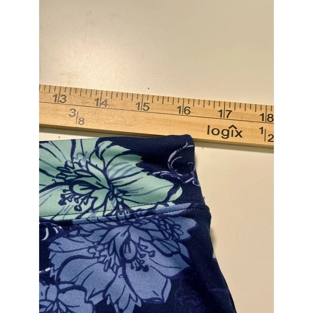 Blue Floral Active Skort Sz L Athleisure Pickleball‎ Tennis Sporty Outdoor Golf